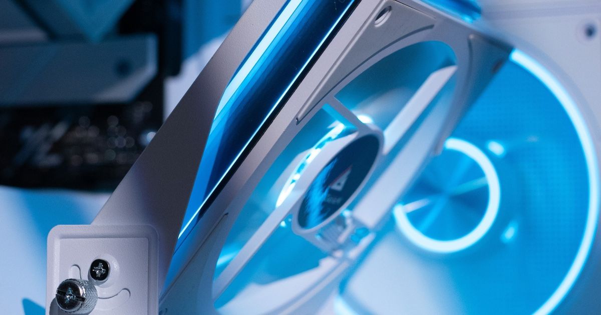 PC Fan: 3-Pin or 4-Pin? Here’s What You Need to Know